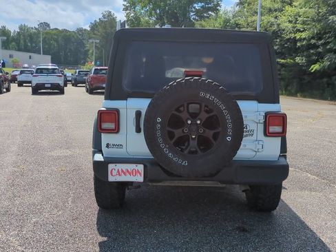 Used 2023 Jeep Wrangler Unlimited Sport AWD/4WD image 6