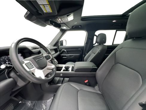 Used 2025 Land Rover Defender 110 S AWD/4WD image 19