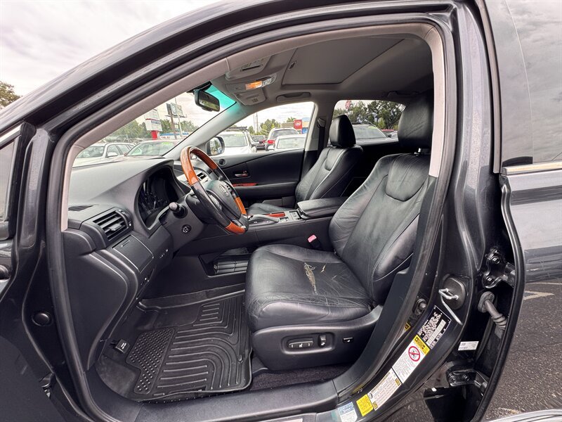 Used 2011 Lexus RX 450h AWD w/ Premium Pkg image 16