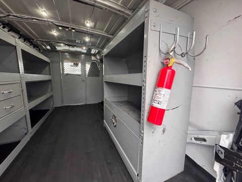 Used 2021 Chevrolet Express 2500 w/ Driver Convenience Package image 28