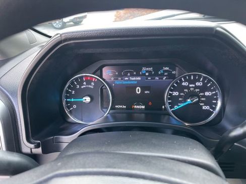 Used 2020 Ford F250 XLT w/ XLT Value Package image 9