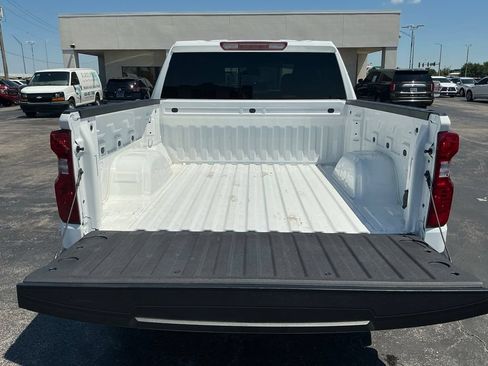 Used 2024 Chevrolet Silverado 1500 LT AWD/4WD image 10