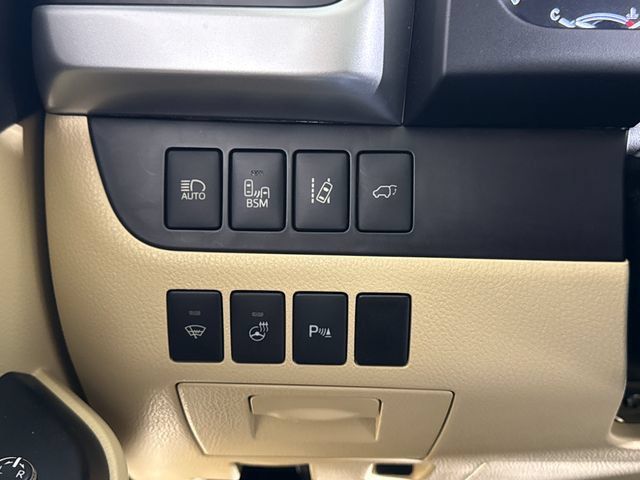 Used 2016 Toyota Highlander Limited Platinum AWD/4WD image 35