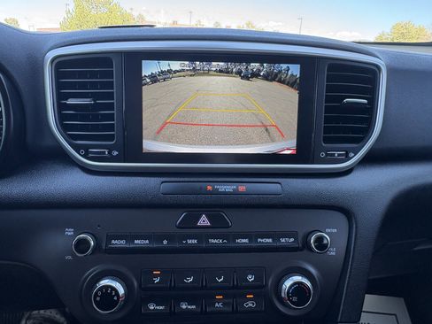 Used 2022 Kia Sportage LX image 21