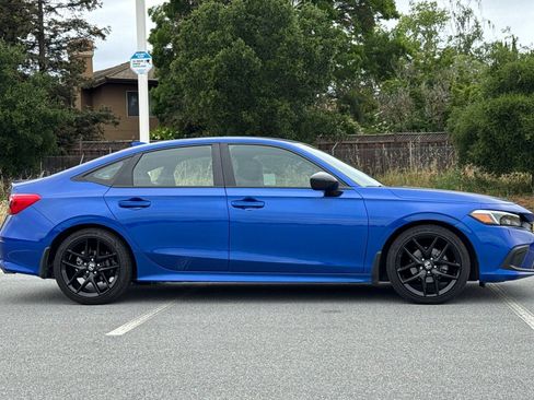 Used 2024 Honda Civic Sport image 3