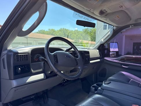 Used 2004 Ford F250 XL AWD/4WD image 17