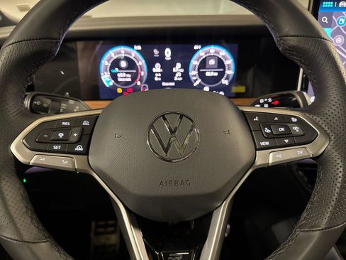 New 2026 Volkswagen Tiguan SEL R-Line image 22