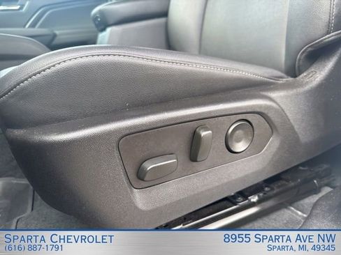 Used 2023 Chevrolet Colorado LT w/ LT Convenience Package III AWD/4WD image 14