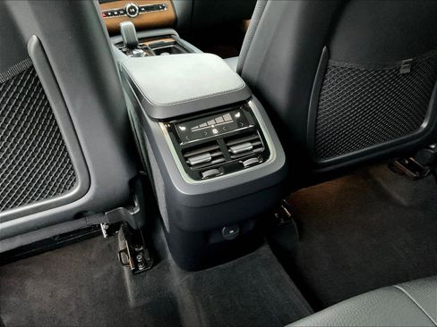 Used 2023 Volvo XC90 B6 Plus w/ Protection Package AWD/4WD image 10