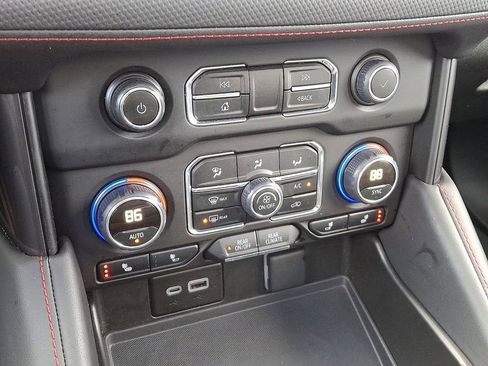 Certified 2024 Chevrolet Suburban RST w/ Luxury Package image 18