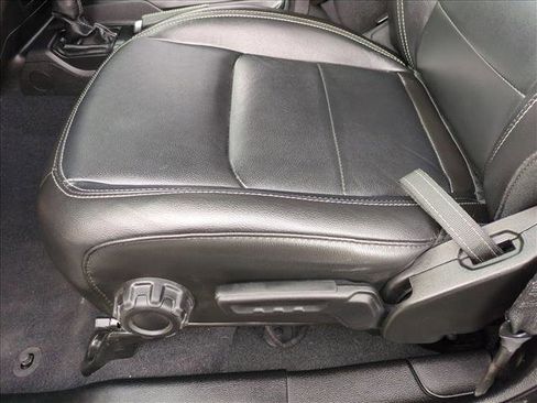 Certified 2022 Jeep Wrangler Unlimited Sahara image 15