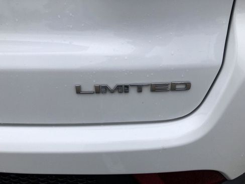 Used 2023 Jeep Compass Limited AWD/4WD image 6