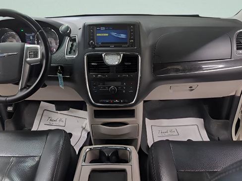 Used 2012 Chrysler Town & Country Touring w/ Entertainment Group #1 image 21