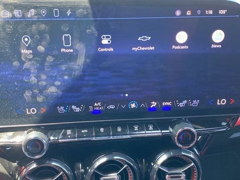 Used 2024 Chevrolet Blazer EV RS AWD/4WD image 19