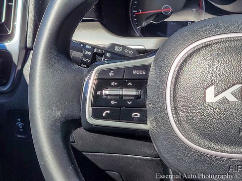 Used 2022 Kia Sorento SX image 16