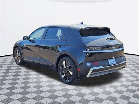 New 2026 Hyundai Ioniq 5 SE AWD/4WD image 4