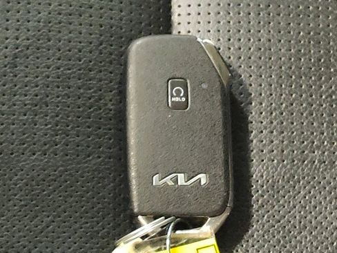 Used 2022 Kia Telluride EX w/ EX Premium Package FWD image 32