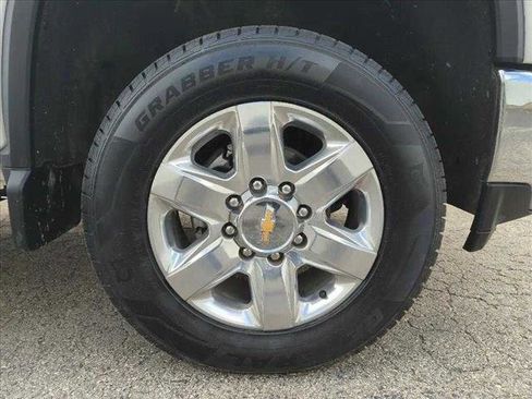 Used 2022 Chevrolet Silverado 2500 LTZ w/ LTZ Convenience Package image 8