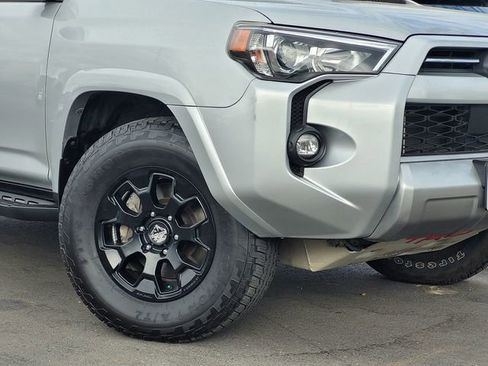 Used 2022 Toyota 4Runner TRD Off-Road Premium w/ Moonroof Package image 9