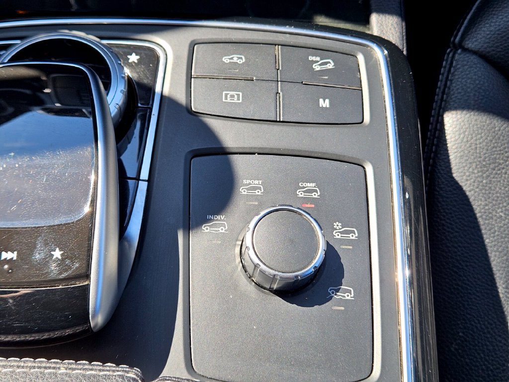 Used 2017 Mercedes-Benz GLS 450 4MATIC image 26