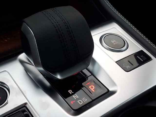 New 2026 Jaguar F-PACE R-Dynamic S AWD/4WD image 37