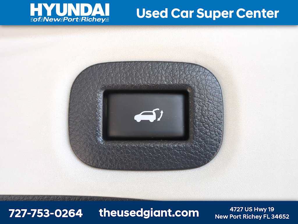 Used 2019 Nissan Rogue SV w/ Premium Package FWD image 13