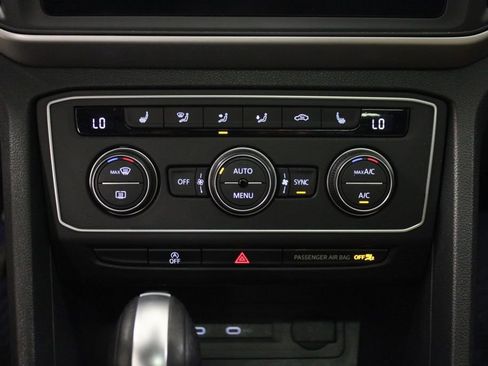 Used 2021 Volkswagen Atlas Cross Sport SE FWD image 26