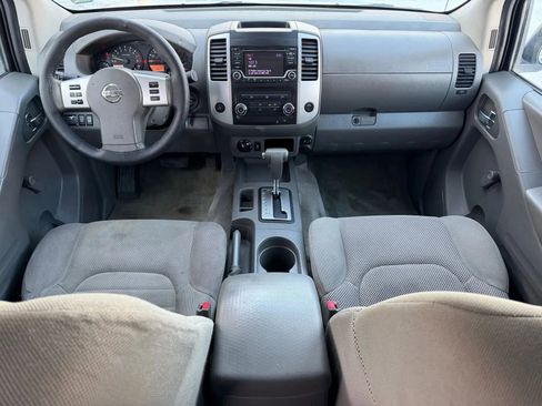 Used 2018 Nissan Frontier S AWD/4WD image 16