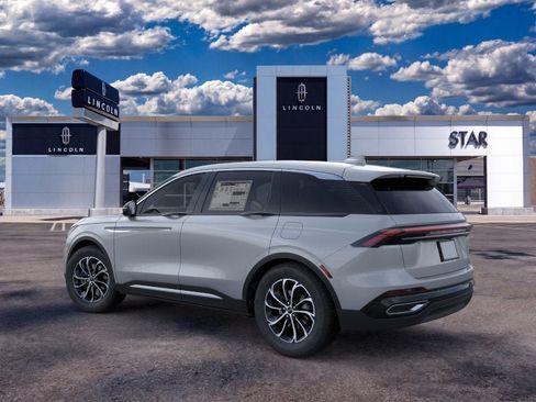 New 2026 Lincoln Nautilus Premier AWD/4WD image 4