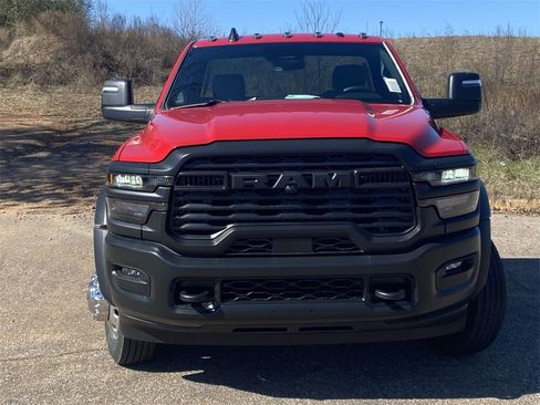 New 2026 RAM 5500 Tradesman image 27