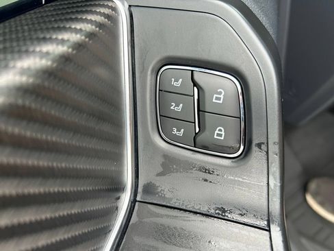 Used 2025 Ford F150 Raptor AWD/4WD image 15