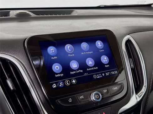 Used 2024 Chevrolet Equinox Premier image 14