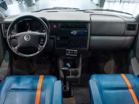 Used 2002 Volkswagen Eurovan GLS image 36