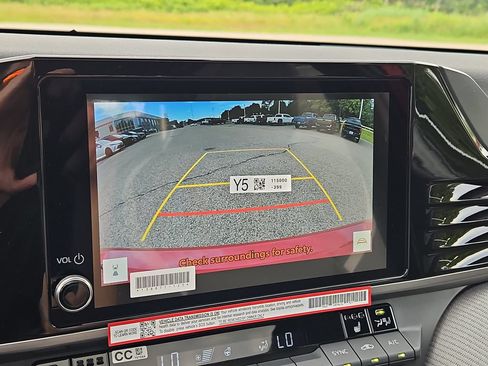 New 2026 Toyota Camry Hybrid AWD/4WD image 10