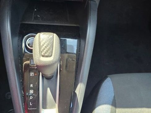 Used 2025 Nissan Versa SV FWD image 21