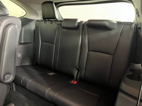 Used 2021 Toyota Highlander Limited image 14