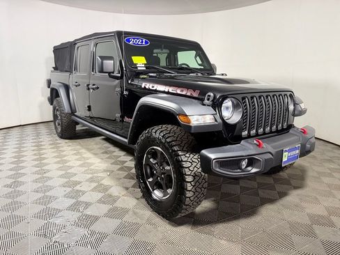 Used 2021 Jeep Gladiator Rubicon w/ Trailer Tow Package AWD/4WD image 9