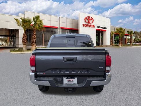 Certified 2021 Toyota Tacoma SR5 image 6