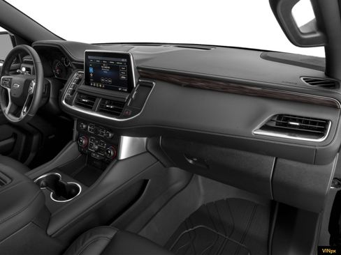Used 2021 Chevrolet Suburban Z71 AWD/4WD image 5