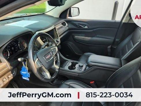 Used 2021 GMC Acadia Denali w/ Denali Ultimate Package AWD/4WD image 11
