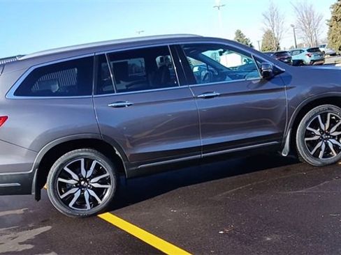 Used 2020 Honda Pilot Elite image 3
