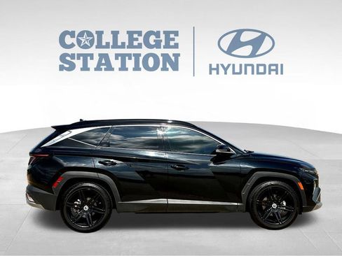 Used 2025 Hyundai Tucson Limited FWD image 11