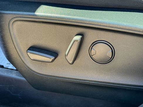 Certified 2020 Ford Escape SE image 22