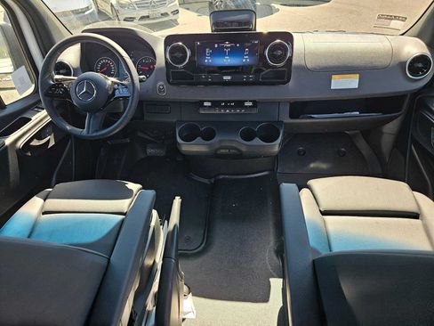 Used 2026 Mercedes-Benz Sprinter 2500 image 15