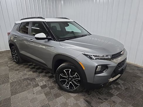 Used 2023 Chevrolet TrailBlazer ACTIV w/ Convenience Package image 7