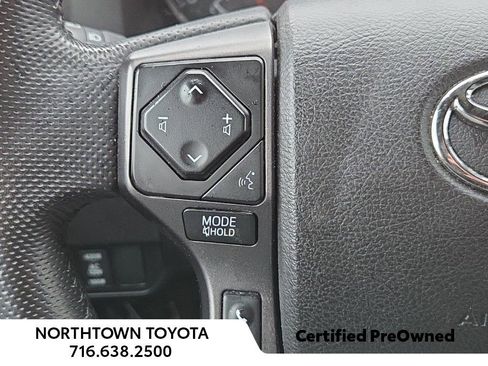 Used 2022 Toyota Tacoma TRD Off-Road image 20