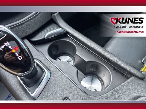 Used 2018 Cadillac XT5 Luxury w/ Driver Awareness Package image 32