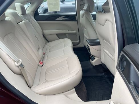 Used 2018 Lincoln MKZ Reserve AWD/4WD image 16