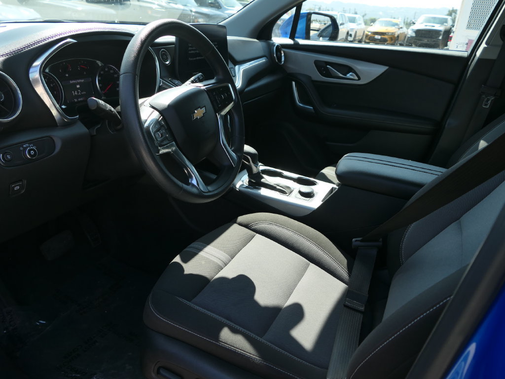 Used 2025 Chevrolet Blazer LT FWD image 10