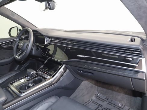 Used 2019 Audi Q8 Prestige image 42